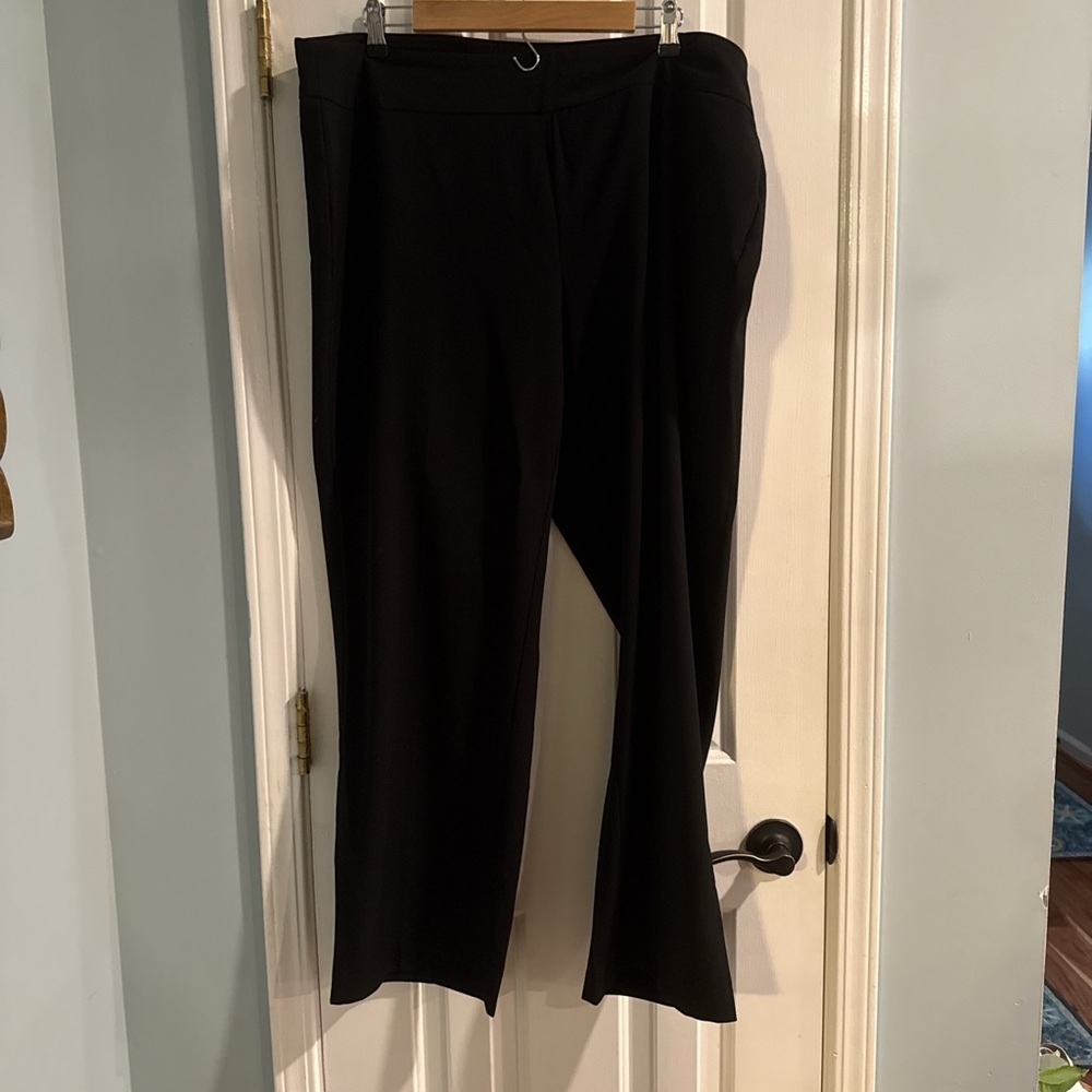 Roz & Ali Elegant Black Garment